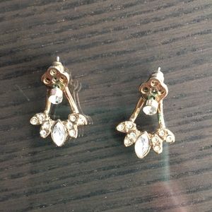 Dangling jewel earrings